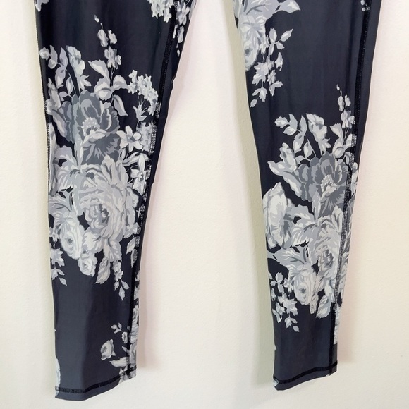 ALBION | ANTIQUA FIT  COMPRESSION FLORAL LEGGING - Picture 6 of 13
